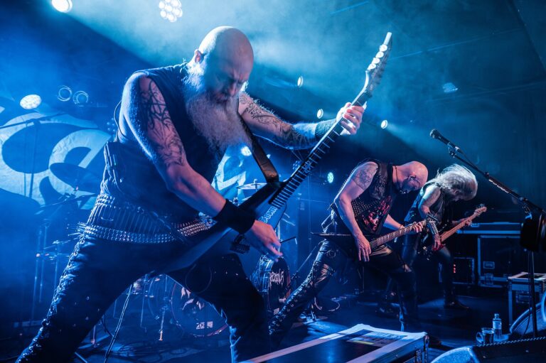 Band på scen under Inferno Metal Festival i Oslo
