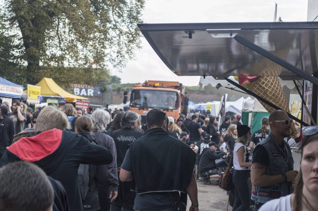 Bar och matområde på Brutal Assault